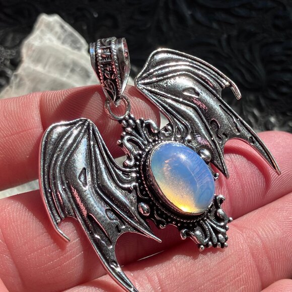 Halloween Flying Vampire Bat Opalite Gemstone Crystal Jewelry Pendant Charm - Picture 2 of 7